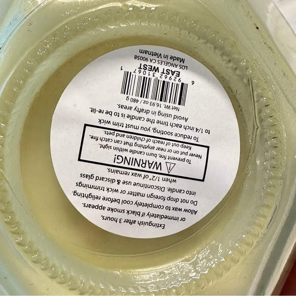 Desert Lily and Cypress Scented Jar Candle Design Studios Los Angeles, CA New - Picture 3 of 3